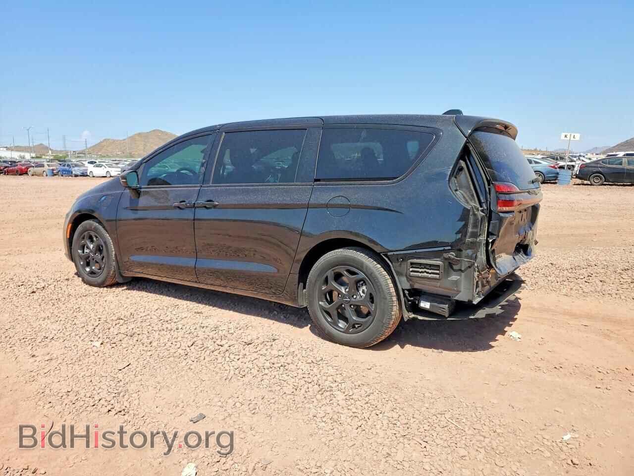 2022 CHRYSLER PACIFICA - VIN: 2C4RC1S76NR211232 - Фото 2