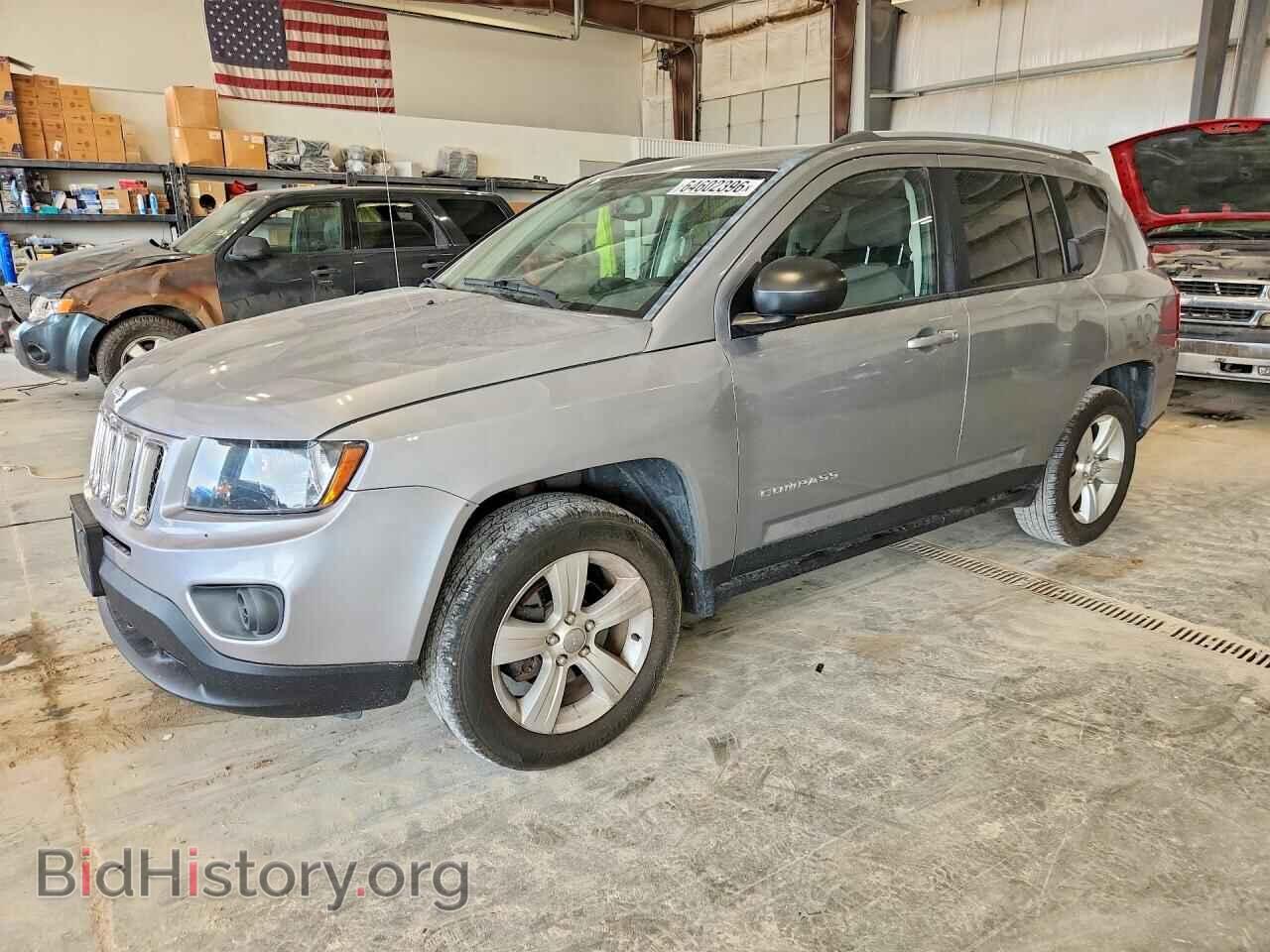 Фотография 1C4NJDBBXGD556277 - JEEP COMPASS 2016