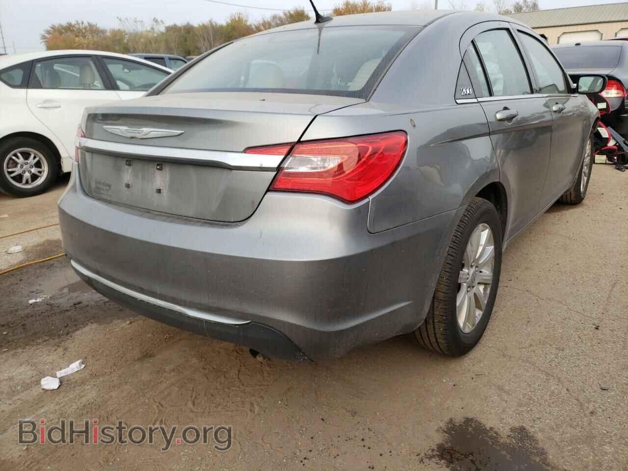 2013 CHRYSLER 200 - VIN: 1C3CCBBB8DN570906 - Фото 4
