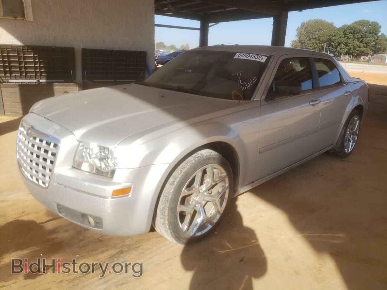 2006 CHRYSLER 300 - VIN: 2C3KA43R26H366929 - Фото 2