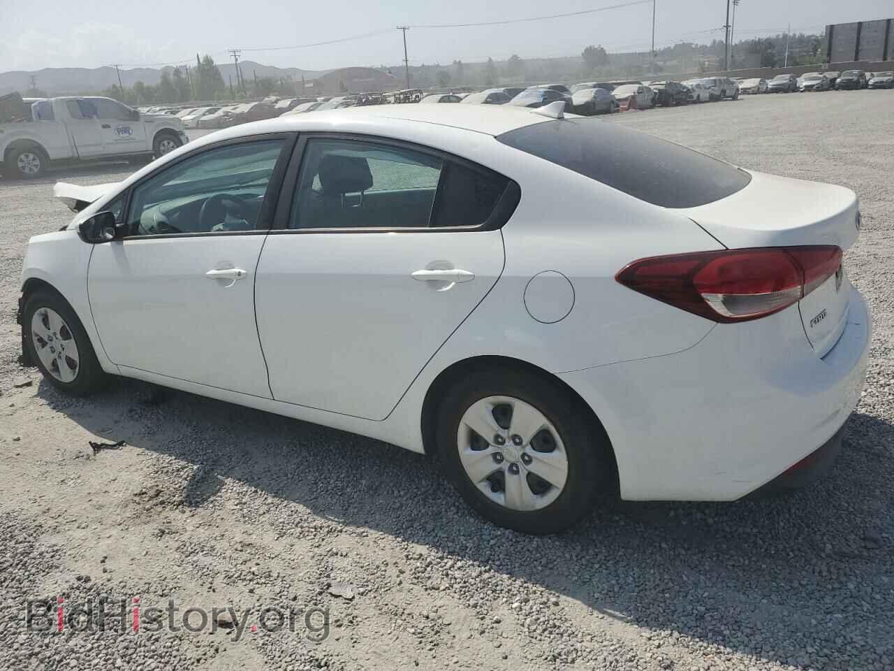2017 KIA FORTE - VIN: 3KPFK4A78HE136323 - Фото 2