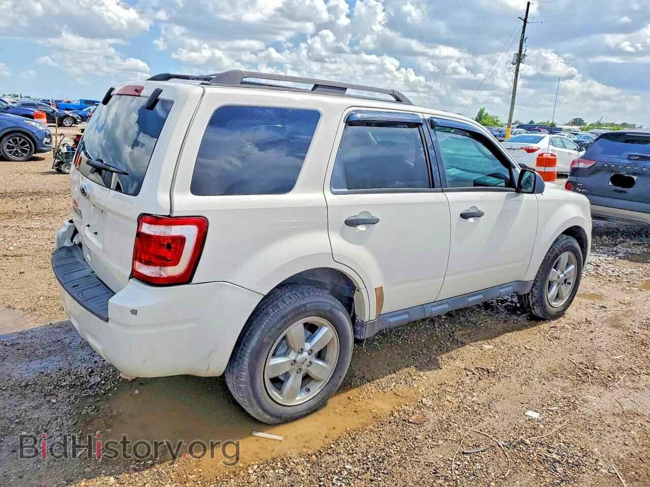 2010 FORD ESCAPE - VIN: 1FMCU0D7XAKB78752 - Фото 3