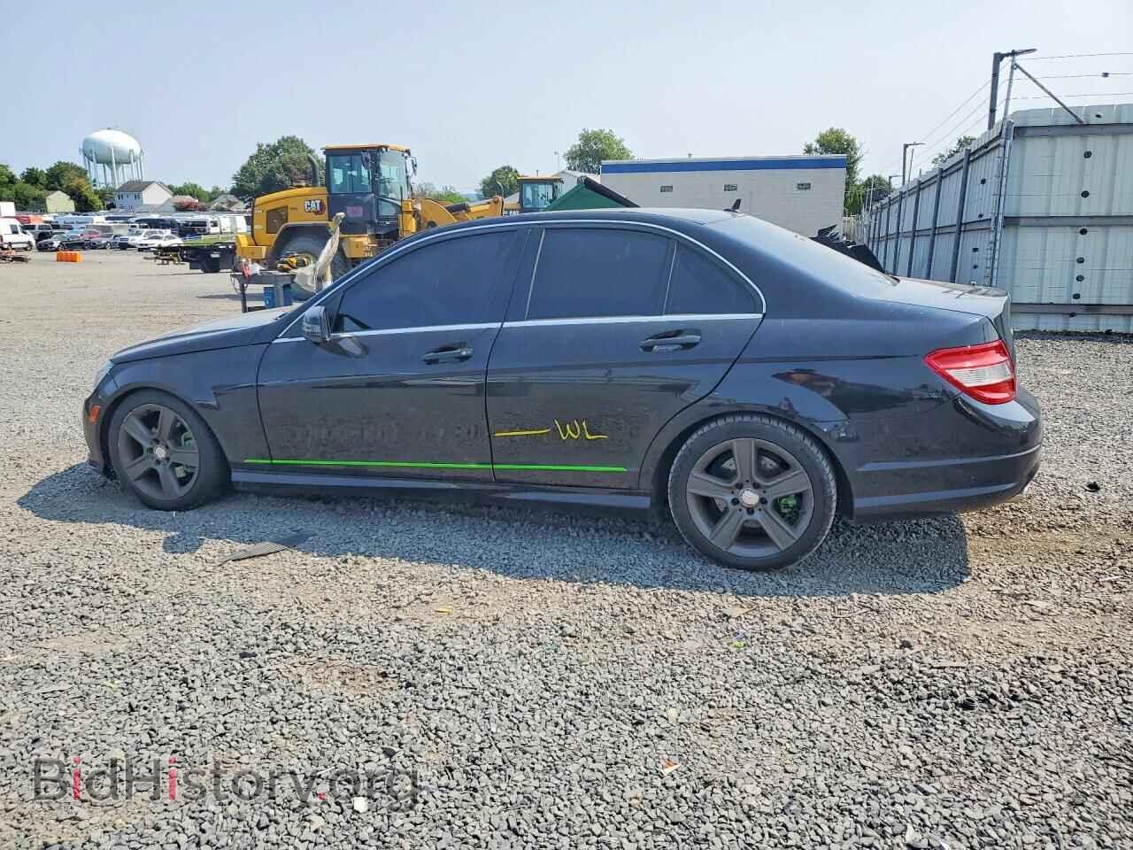 2011 MERCEDES-BENZ C-CLASS - VIN: WDDGF8BB2BR155437 - Фото 2