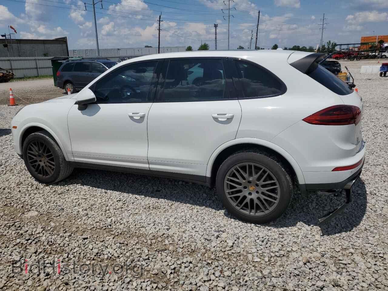2017 PORSCHE CAYENNE - VIN: WP1AA2A29HKA83455 - Photo 2