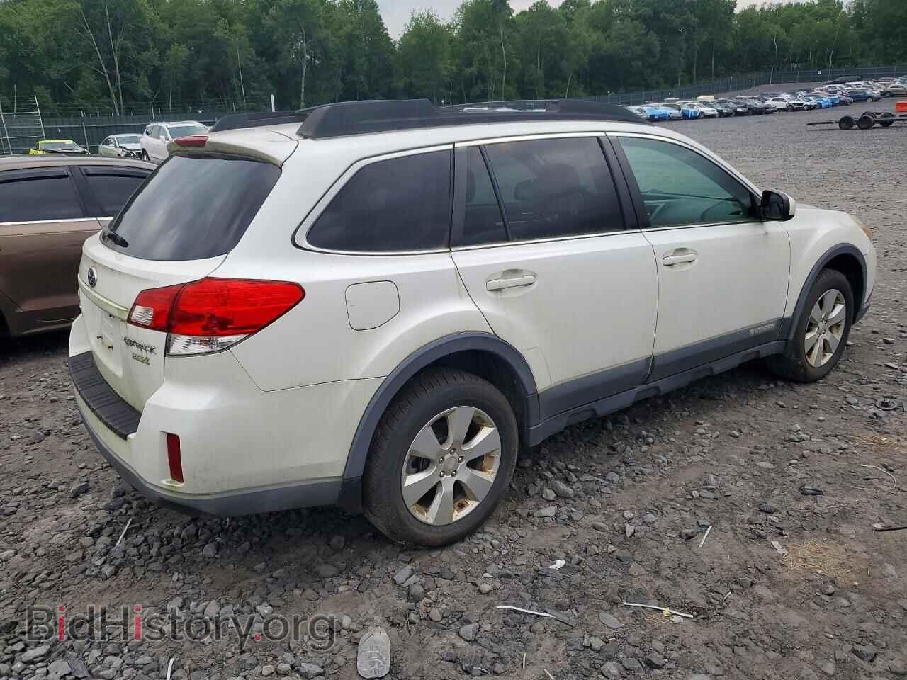 2011 SUBARU OUTBACK - VIN: 4S4BRBCC9B3345038 - Photo 3