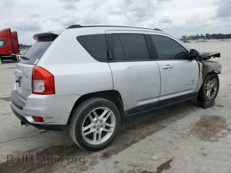2011 Jeep COMPASS (VIN 1J4NT5FB5BD203104) — photo 3 of 13