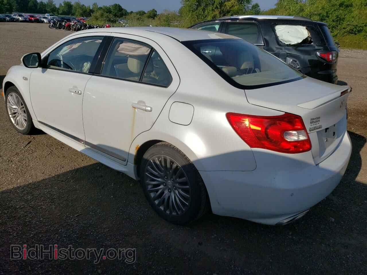 2011 SUZUKI KIZASHI - VIN: JS2RF9A89B6110372 - Photo 2