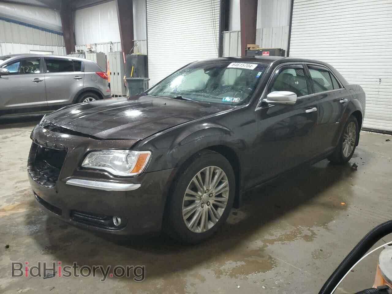 Фотография 2C3CCASTXCH280077 - CHRYSLER 300 2012