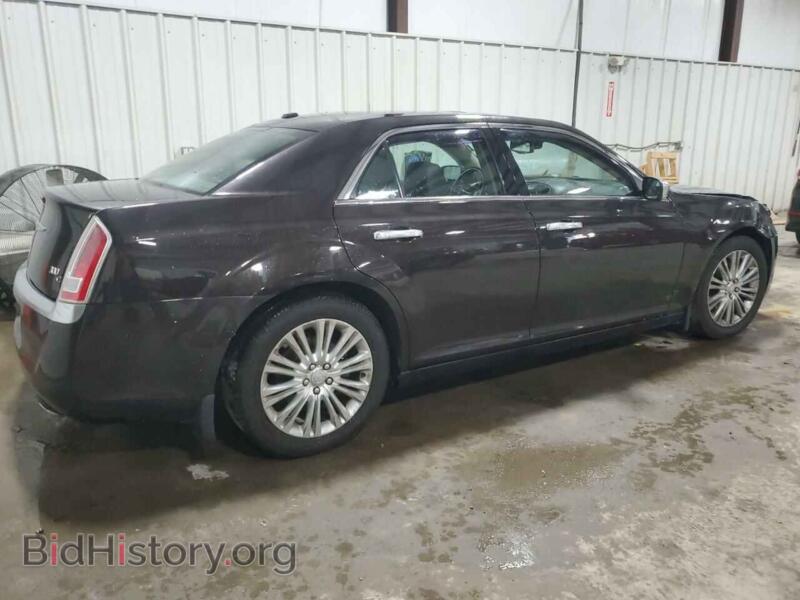 2012 Chrysler 300 (VIN 2C3CCASTXCH280077) — фото 3 из 12