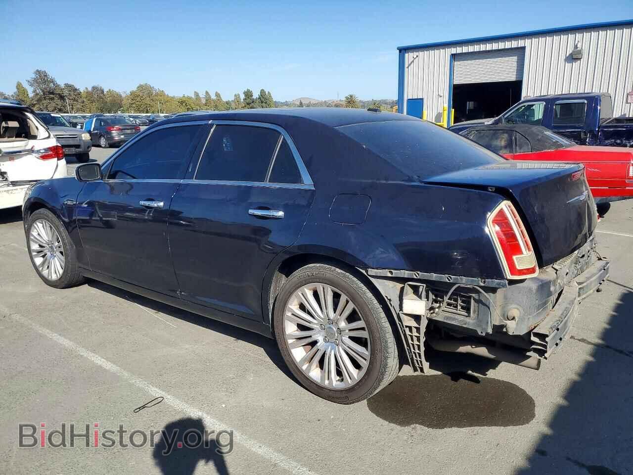 2011 CHRYSLER 300 - VIN: 2C3CA6CT5BH531295 - Photo 2