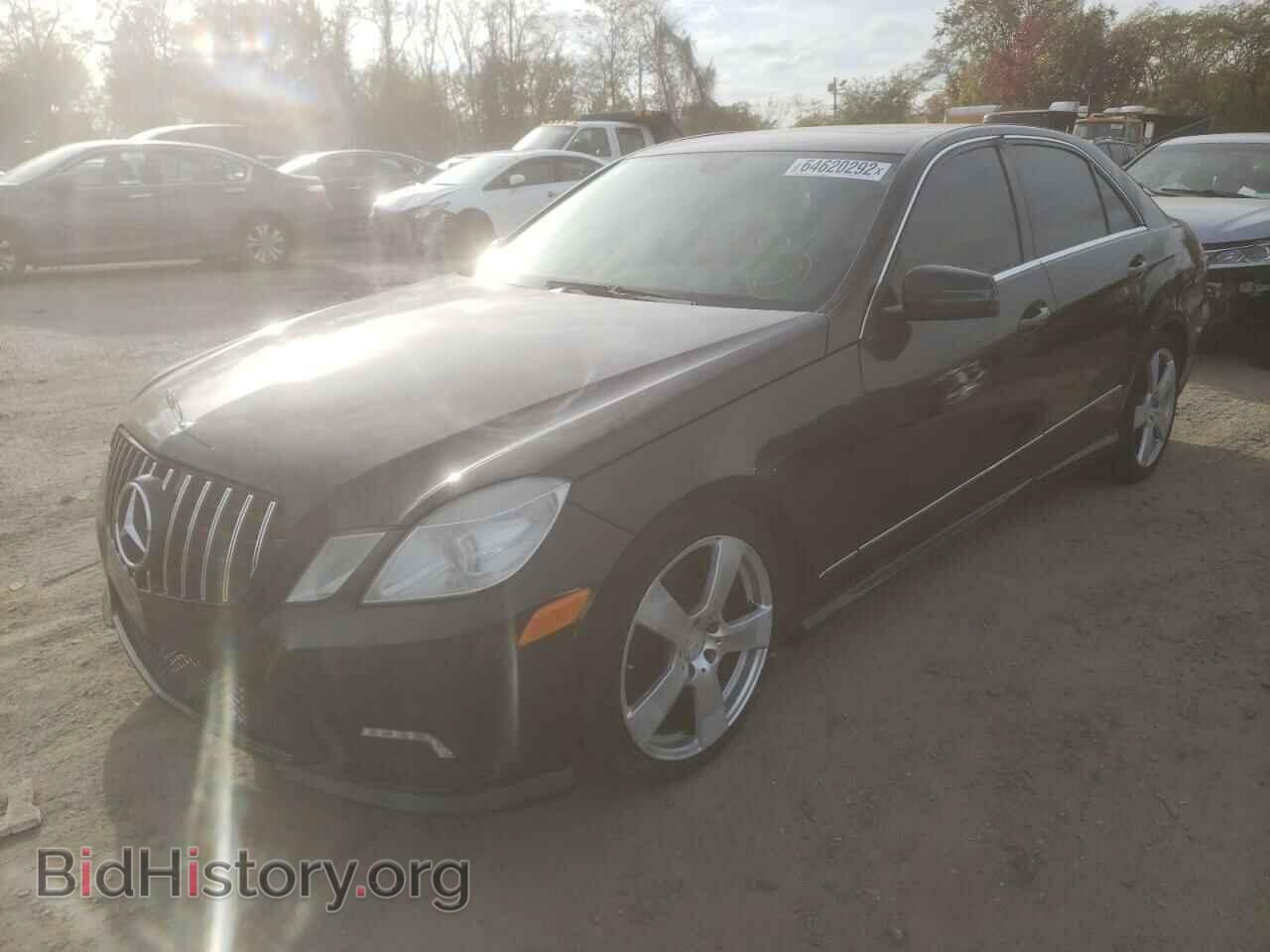 2011 MERCEDES-BENZ E-CLASS - VIN: WDDHF5GB8BA405175 - Фото 2