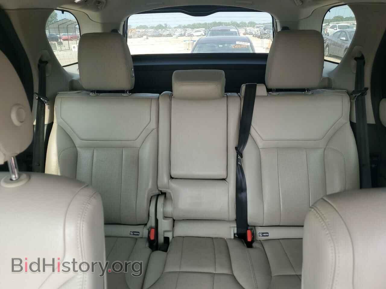 2017 LAND ROVER DISCOVERY - VIN: SALRRBBV8HA041797 - Фото 10