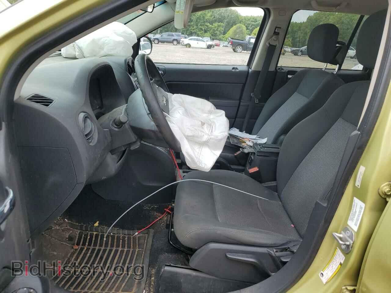 2010 JEEP COMPASS - VIN: 1J4NT4FA4AD523658 - Фото 7