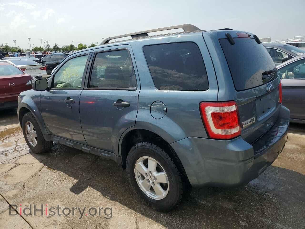 2011 FORD ESCAPE - VIN: 1FMCU0DG7BKB24617 - Фото 2