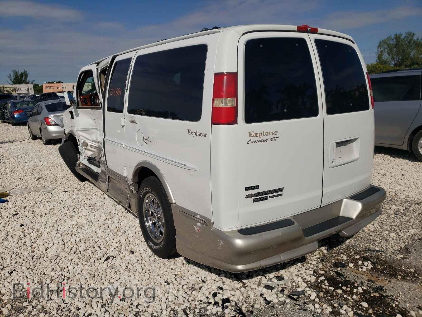 2011 CHEVROLET EXPRESS - VIN: 1GBSGDC46B1104861 - Фото 3