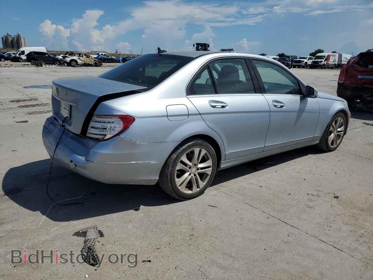 2013 MERCEDES-BENZ C-CLASS - VIN: WDDGF4HB0DR242515 - Фото 3