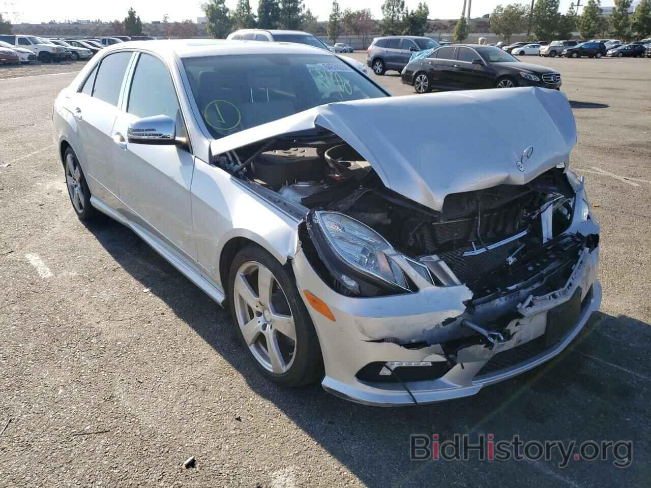 Photo WDDHF5GB2BA467879 - MERCEDES-BENZ E-CLASS 2011