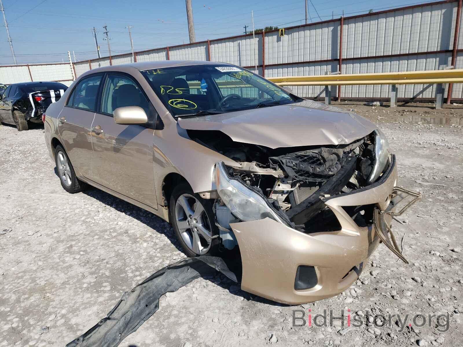 Photo 2T1BU4EE1BC629848 - TOYOTA COROLLA 2011