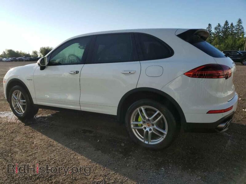 2016 Porsche CAYENNE (VIN WP1AE2A20GLA59042) — фото 2 из 13
