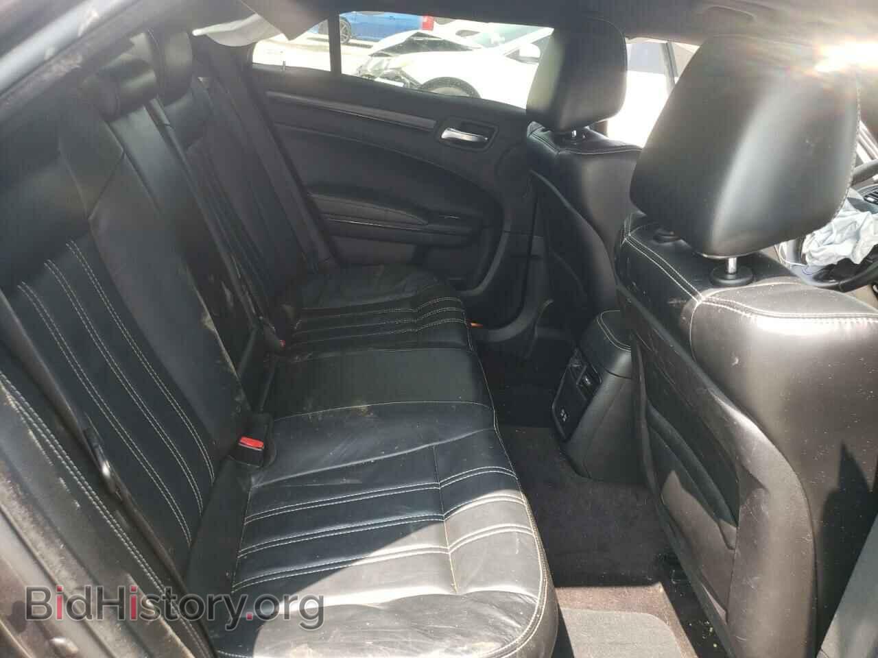 2016 CHRYSLER 300 - VIN: 2C3CCABT5GH334441 - Фото 10