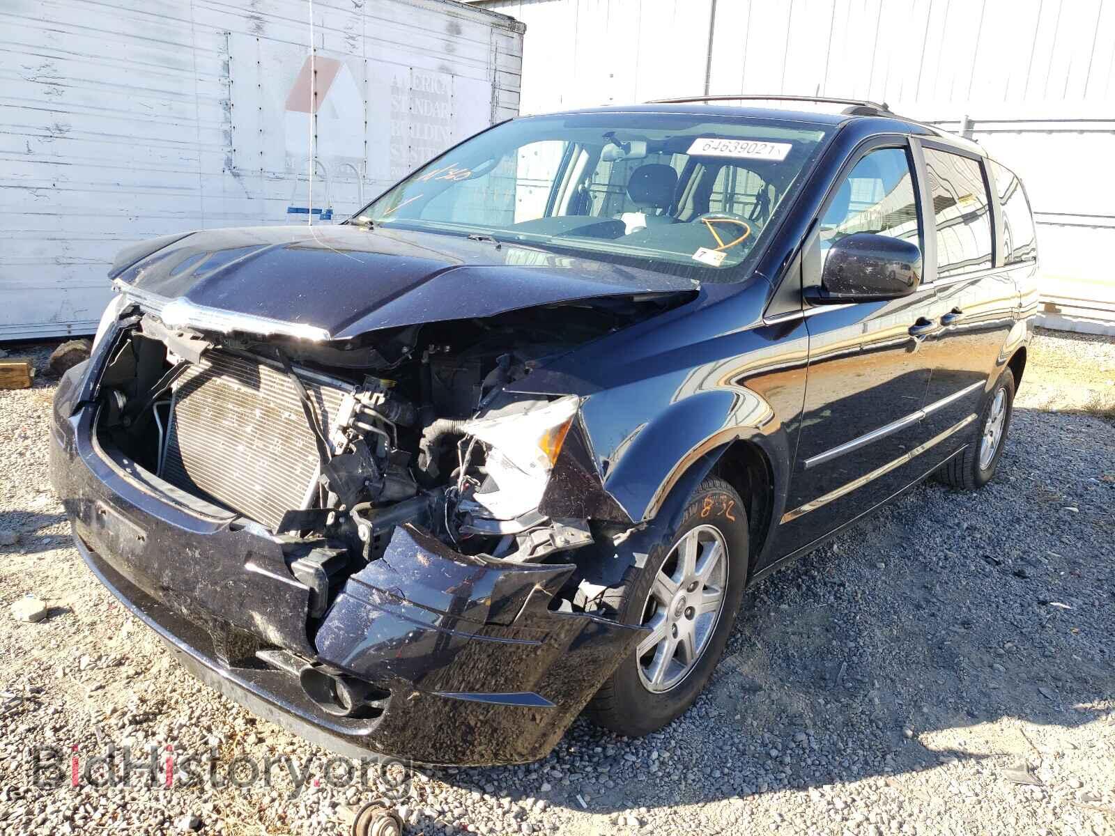 2010 CHRYSLER MINIVAN - VIN: 2A4RR8D1XAR449721 - Фото 2