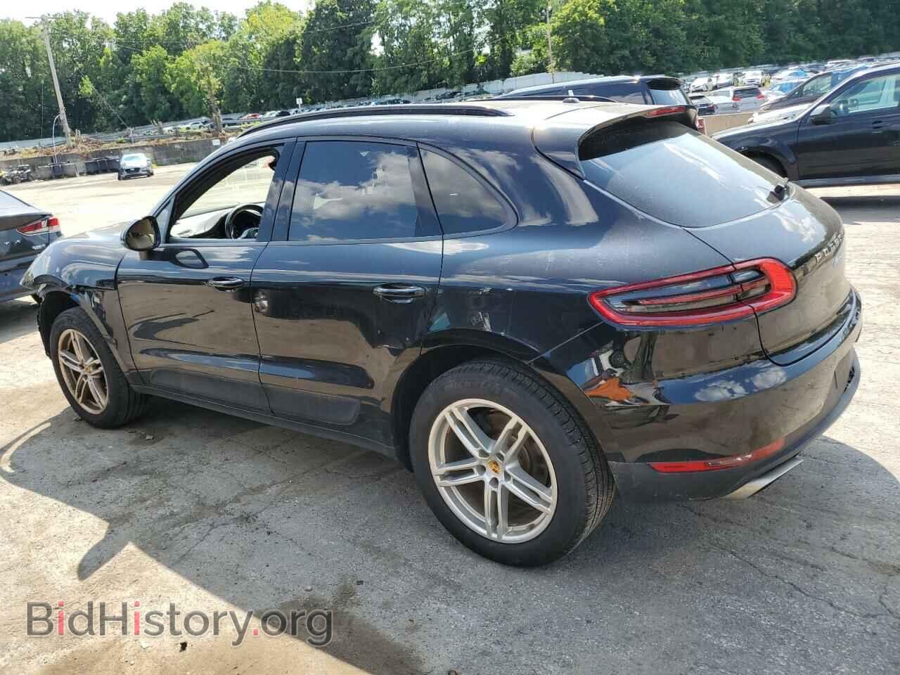2017 PORSCHE MACAN - VIN: WP1AA2A52HLB05364 - Photo 2