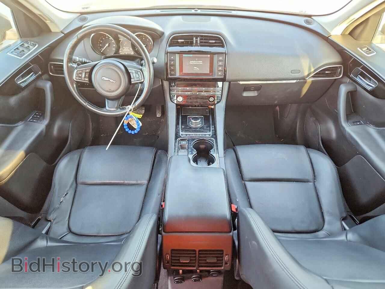 2017 JAGUAR F-PACE - VIN: SADCJ2BV3HA063540 - Фото 8