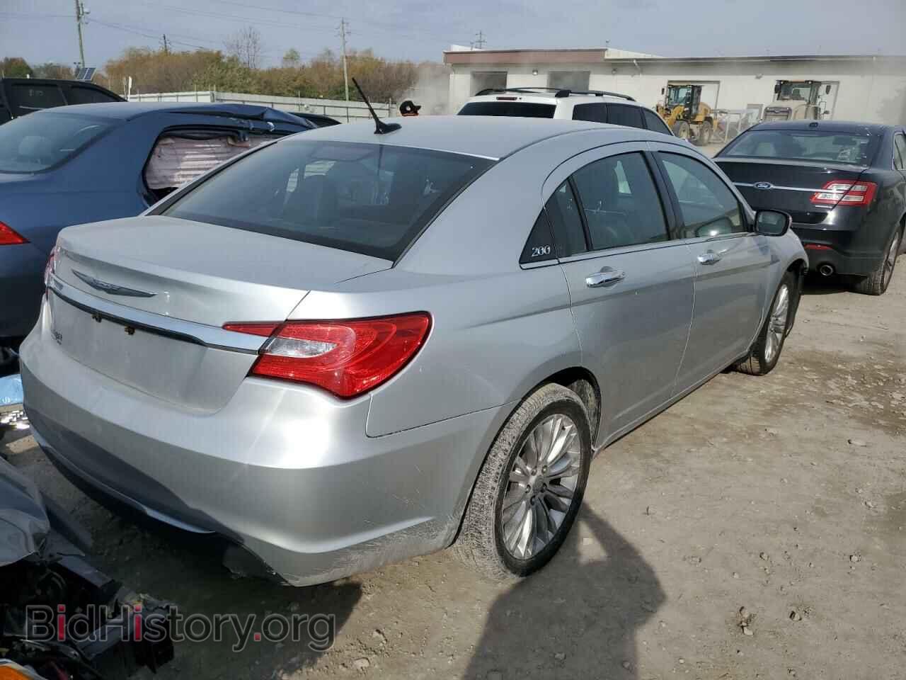 2011 CHRYSLER 200 - VIN: 1C3BC2FB3BN562697 - Фото 4
