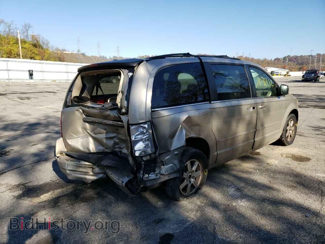 2008 CHRYSLER MINIVAN - VIN: 2A8HR54PX8R762730 - Фото 4