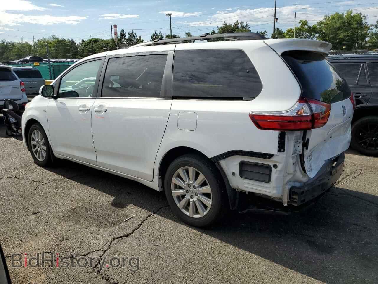 2017 TOYOTA All Models - VIN: 5TDJZ3DC9HS177025 - Фото 2