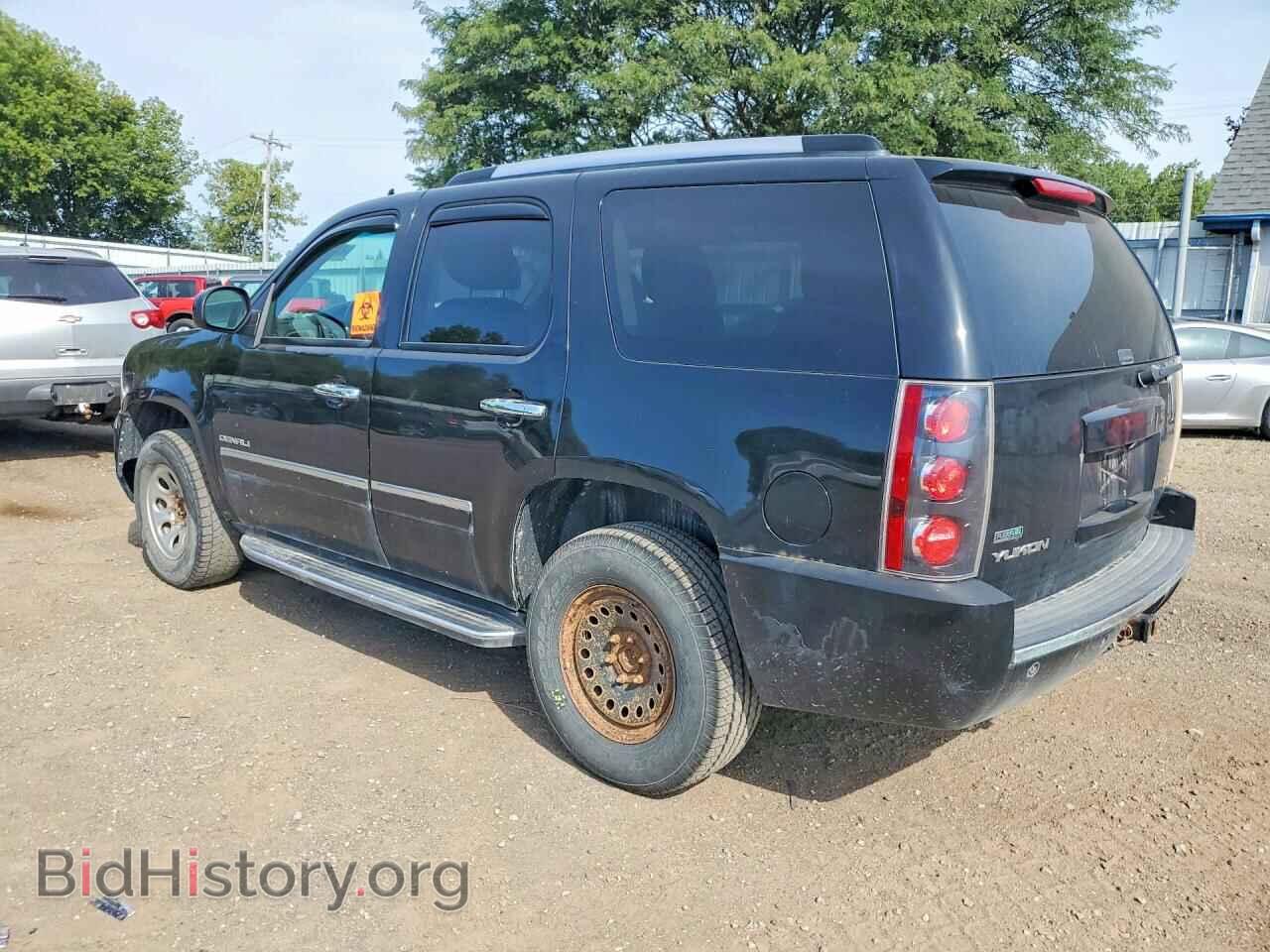 2012 GMC YUKON - VIN: 1GKS2EEF4CR234465 - Photo 2