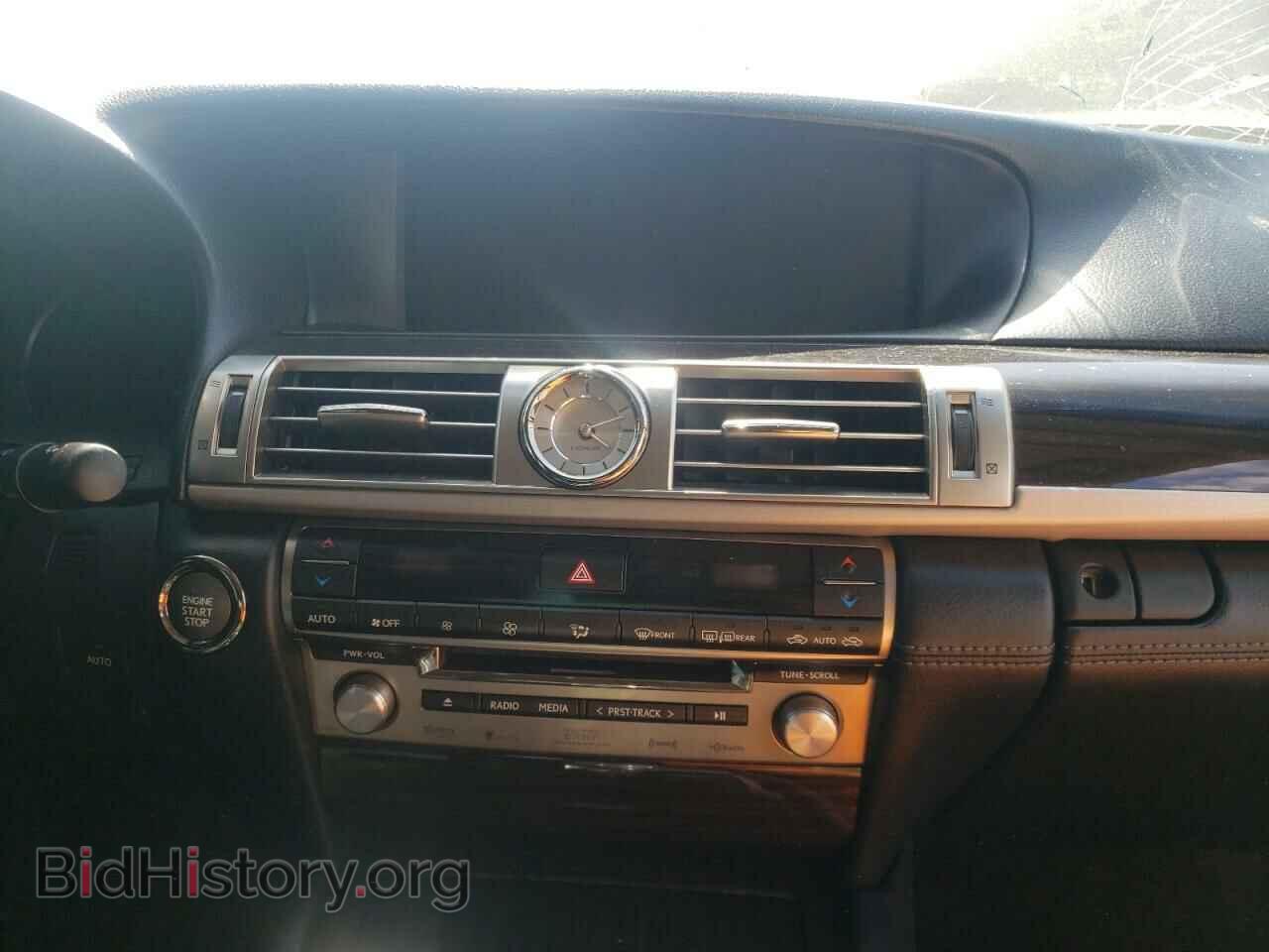 2014 LEXUS LS460 - VIN: JTHBL5EF9E5127056 - Photo 9