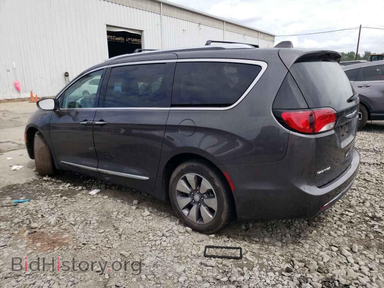 2017 CHRYSLER PACIFICA - VIN: 2C4RC1N70HR684852 - Photo 2
