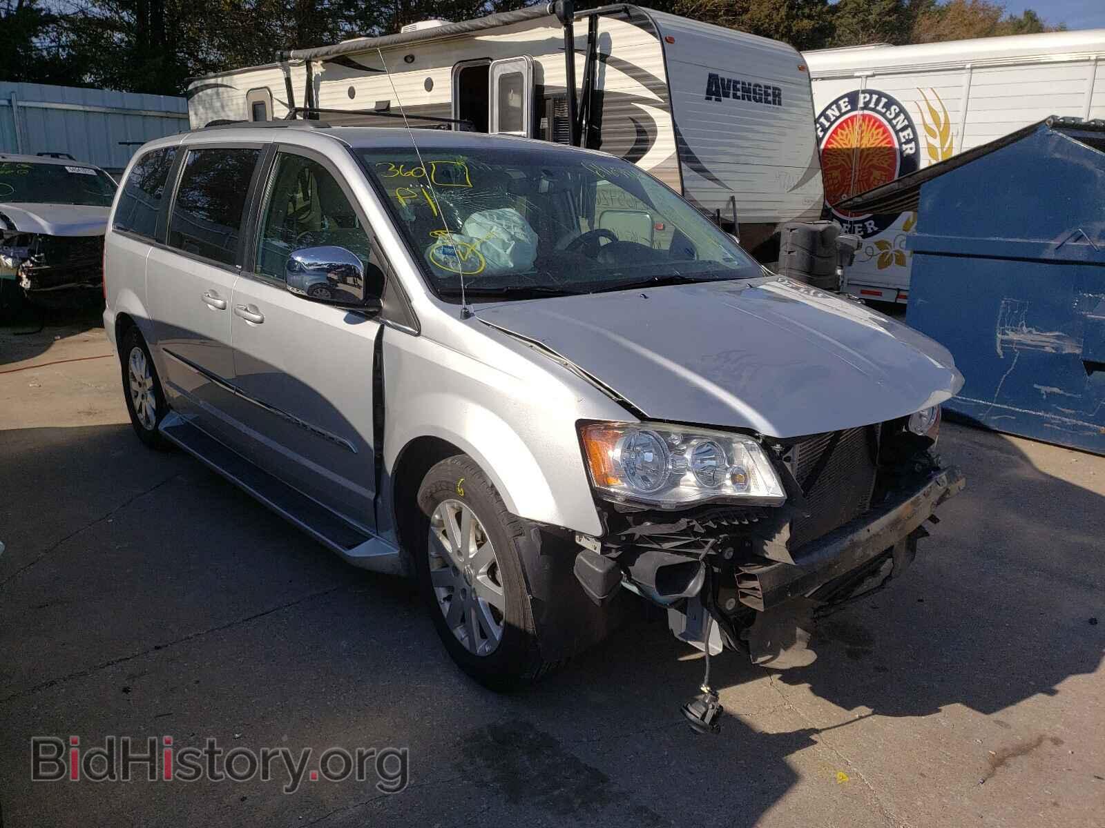 Photo 2A4RR8DG0BR611135 - CHRYSLER MINIVAN 2011