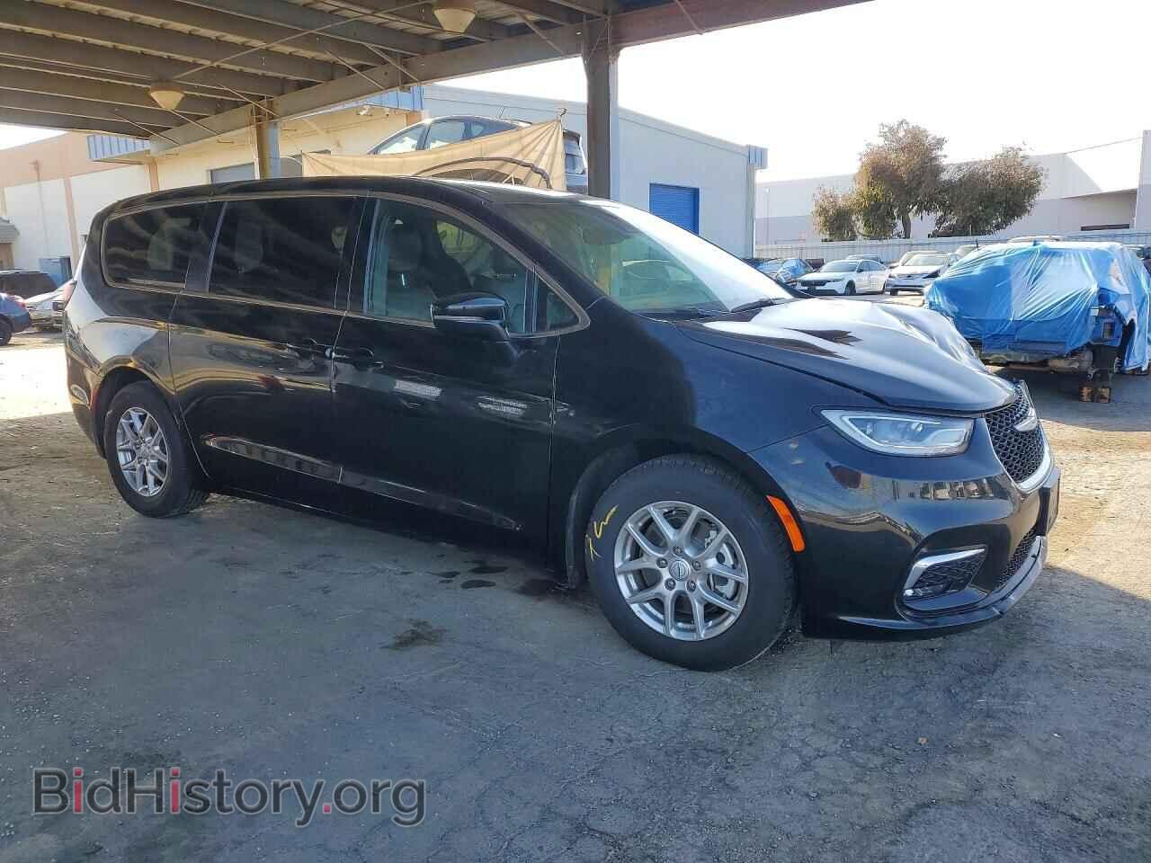 2025 CHRYSLER PACIFICA - VIN: 2C4RC1BG0SR561838 - Photo 4