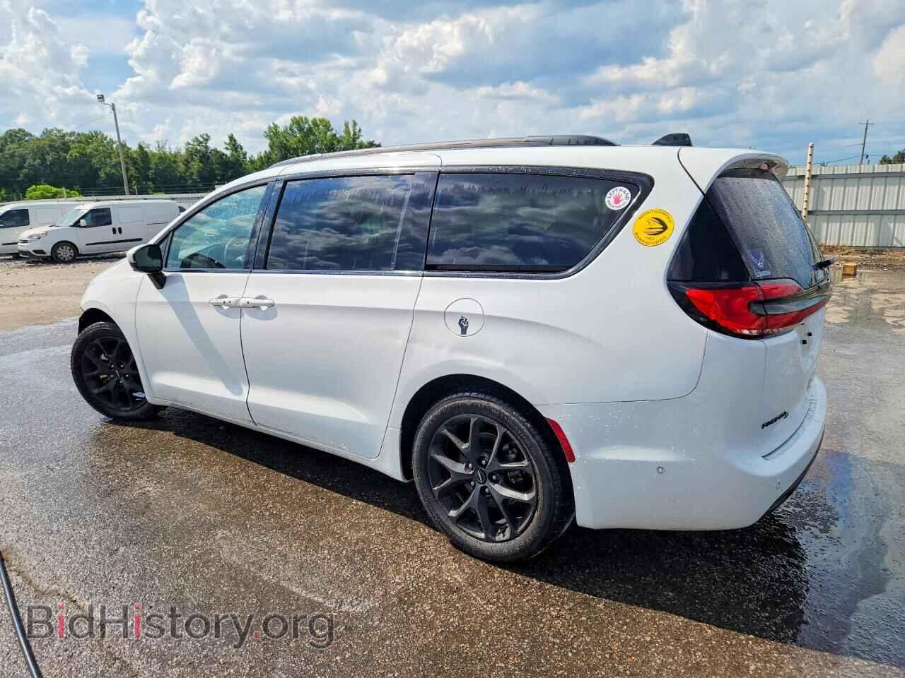 2023 CHRYSLER PACIFICA - VIN: 2C4RC1BG3PR513015 - Photo 2