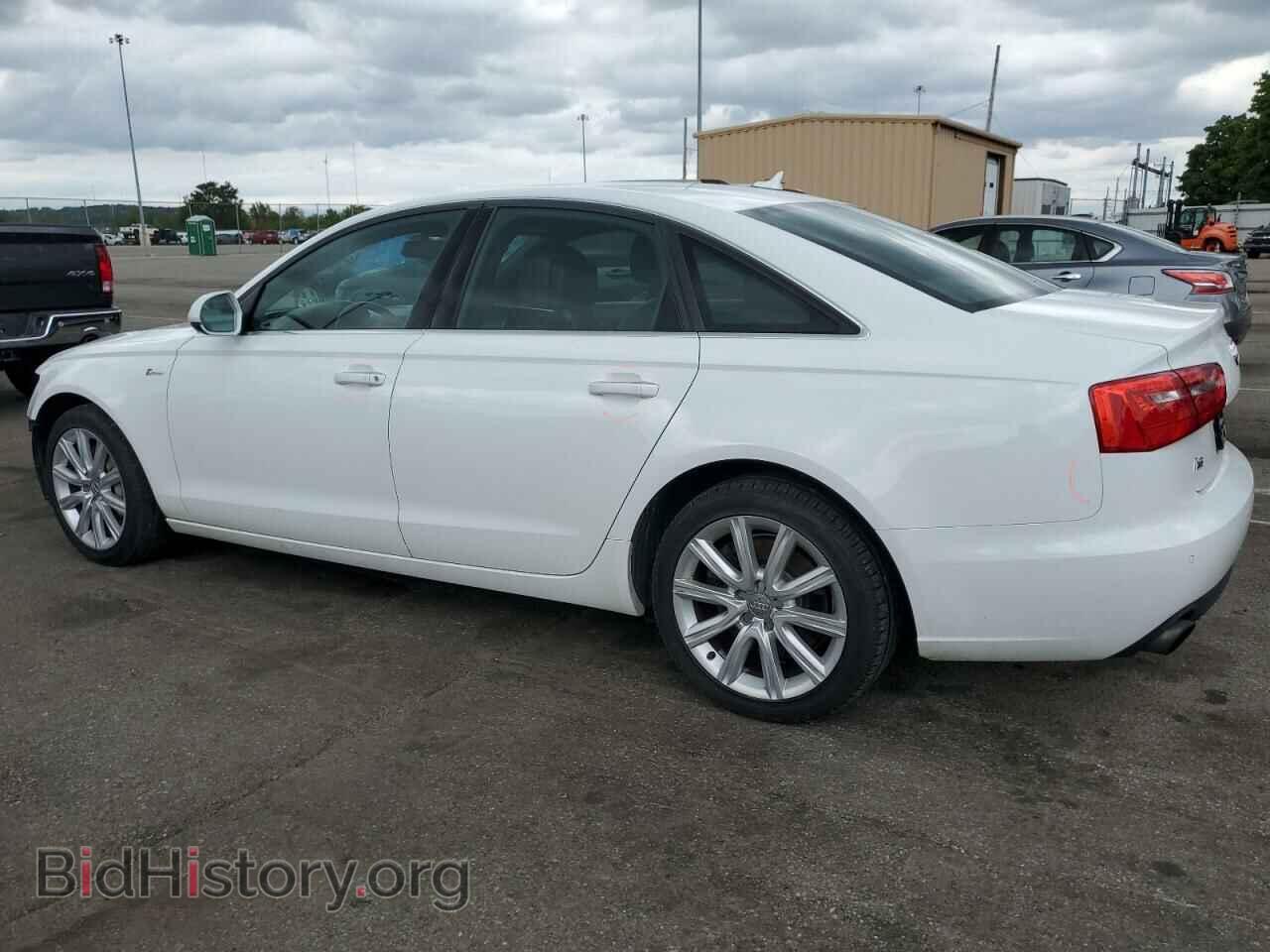2013 AUDI A6 - VIN: WAUGGAFC9DN055537 - Фото 2