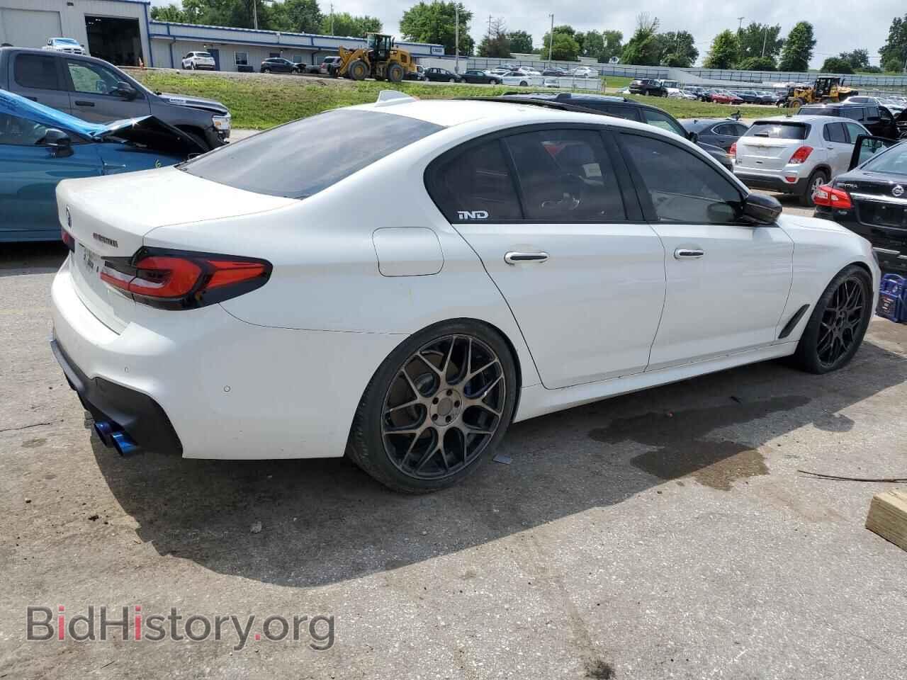 2018 BMW M5 - VIN: WBAJB9C5XJB049431 - Фото 3