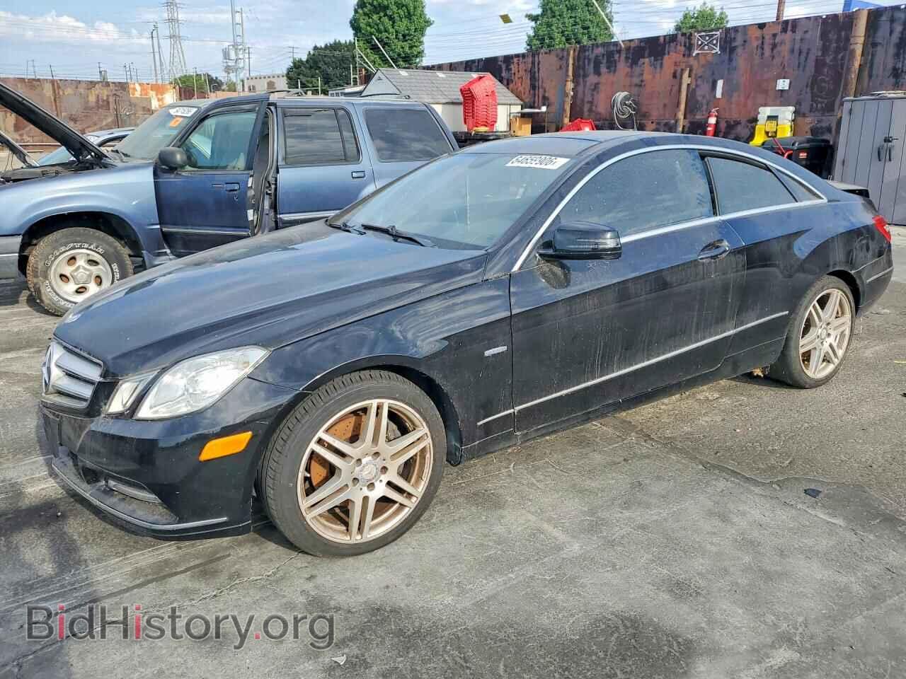 Photo WDDKJ5KBXCF162243 - MERCEDES-BENZ E-CLASS 2012