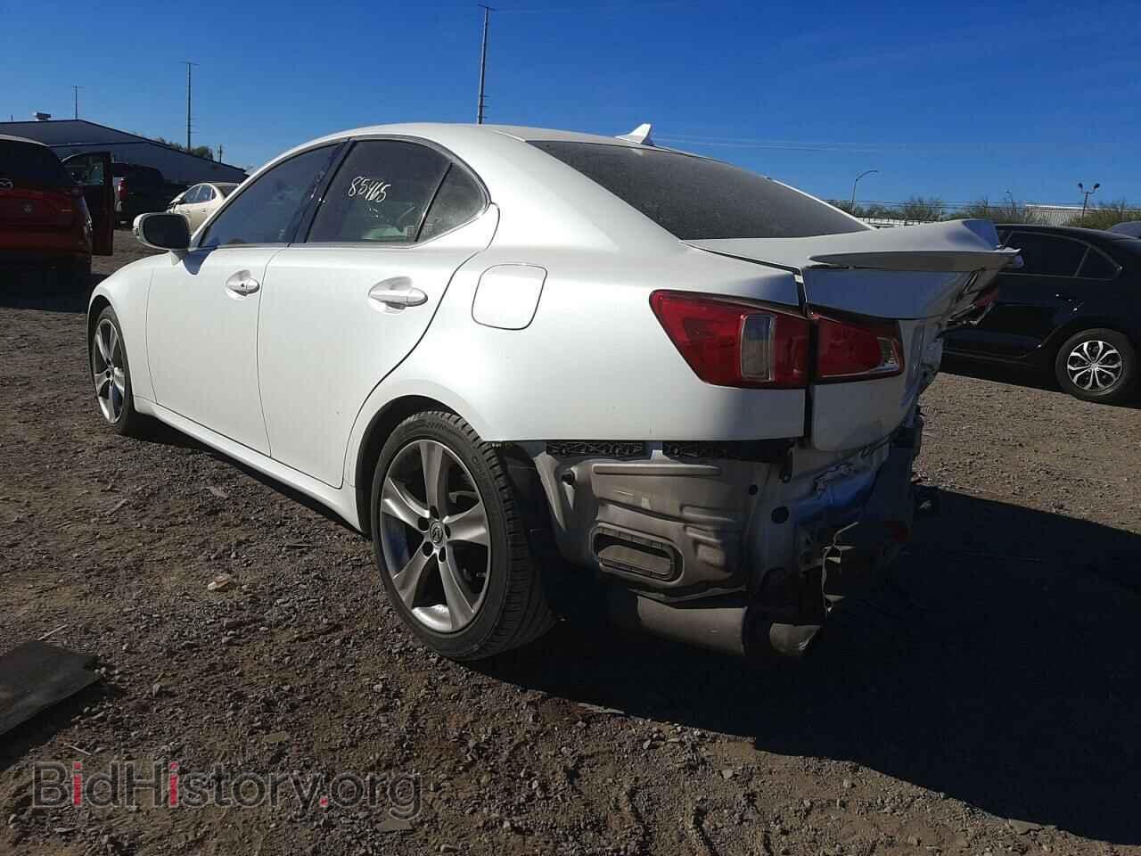 2011 LEXUS IS - VIN: JTHBF5C28B5142084 - Photo 3