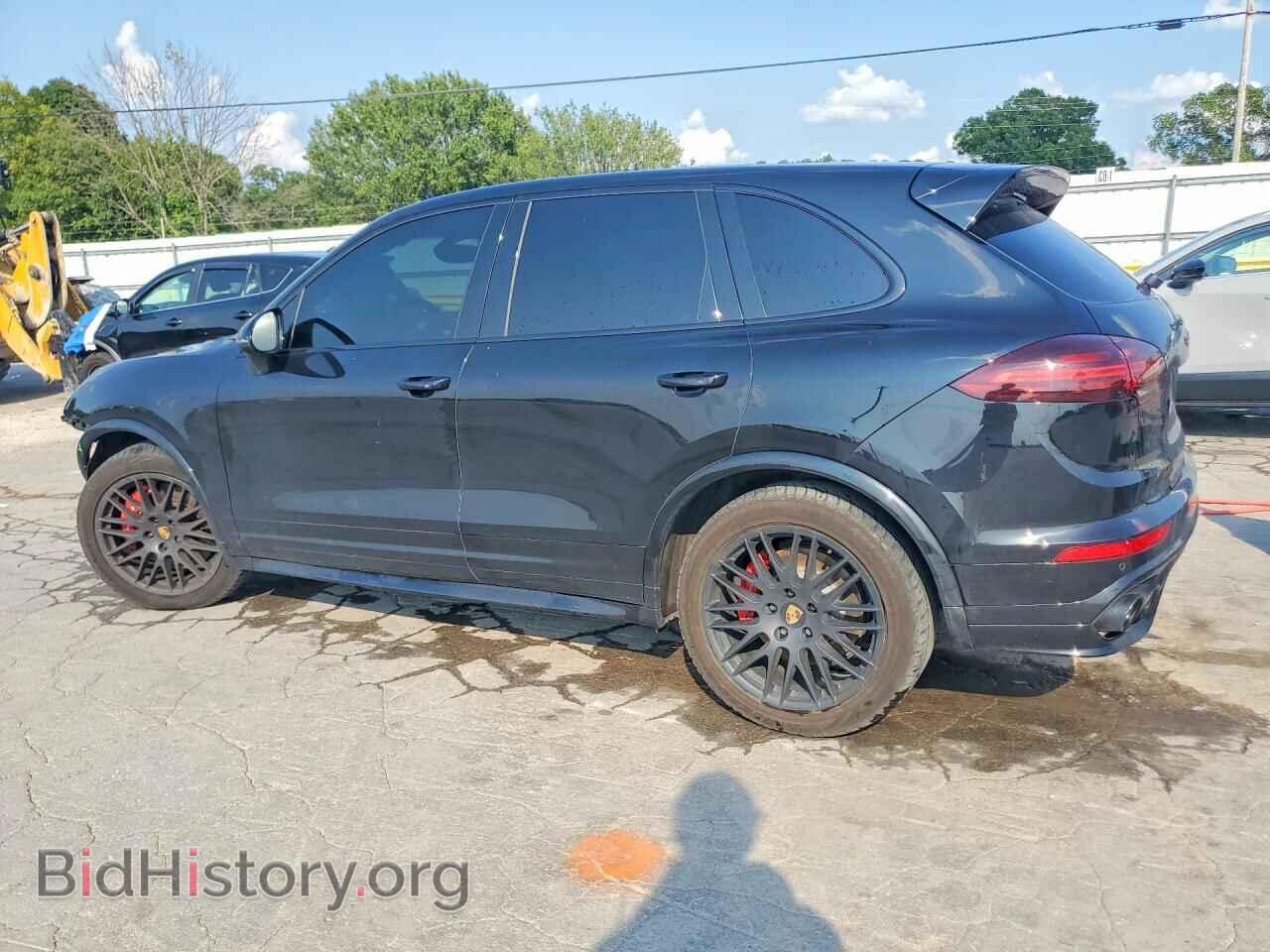 2017 PORSCHE CAYENNE - VIN: WP1AD2A26HLA80868 - Photo 2