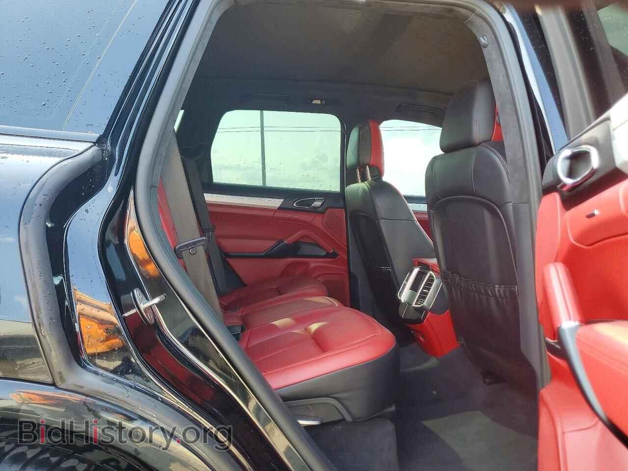 2017 PORSCHE CAYENNE - VIN: WP1AD2A26HLA80868 - Photo 11