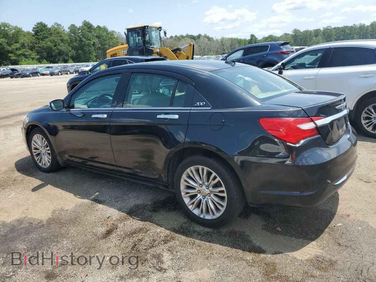 2011 CHRYSLER 200 - VIN: 1C3BC2FB8BN500650 - Фото 2