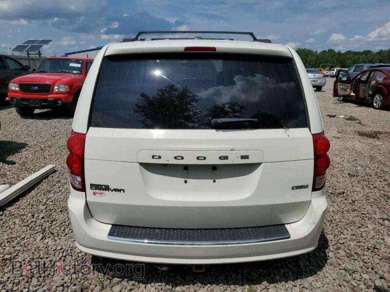 2011 Dodge CARAVAN (VIN 2D4RN5DG8BR673420) — фото 6 из 14