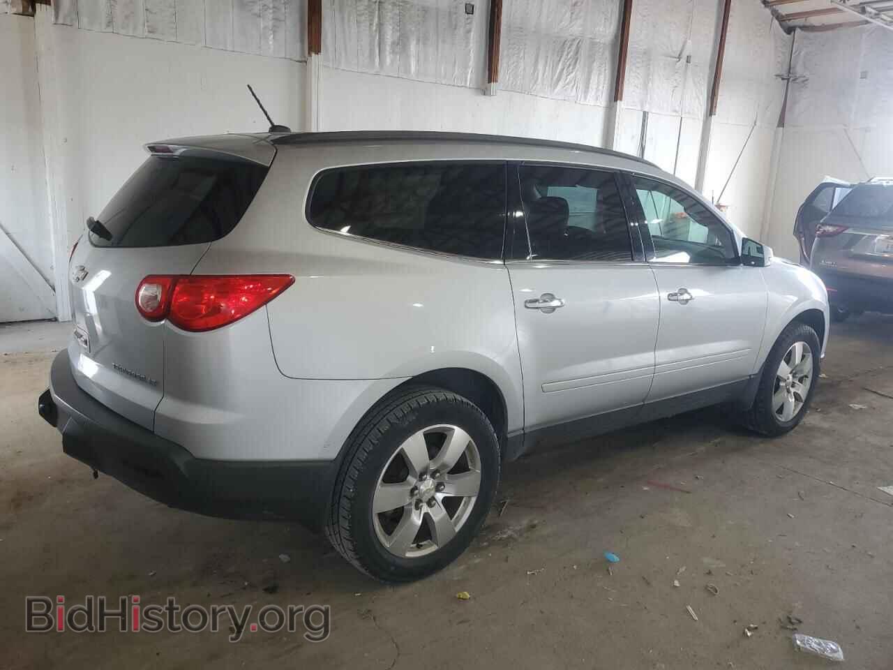 2011 CHEVROLET TRAVERSE - VIN: 1GNKRGED4BJ170093 - Фото 3