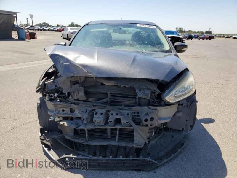 2017 Ford FOCUS (VIN 1FADP3F2XHL296801) — photo 5 of 14