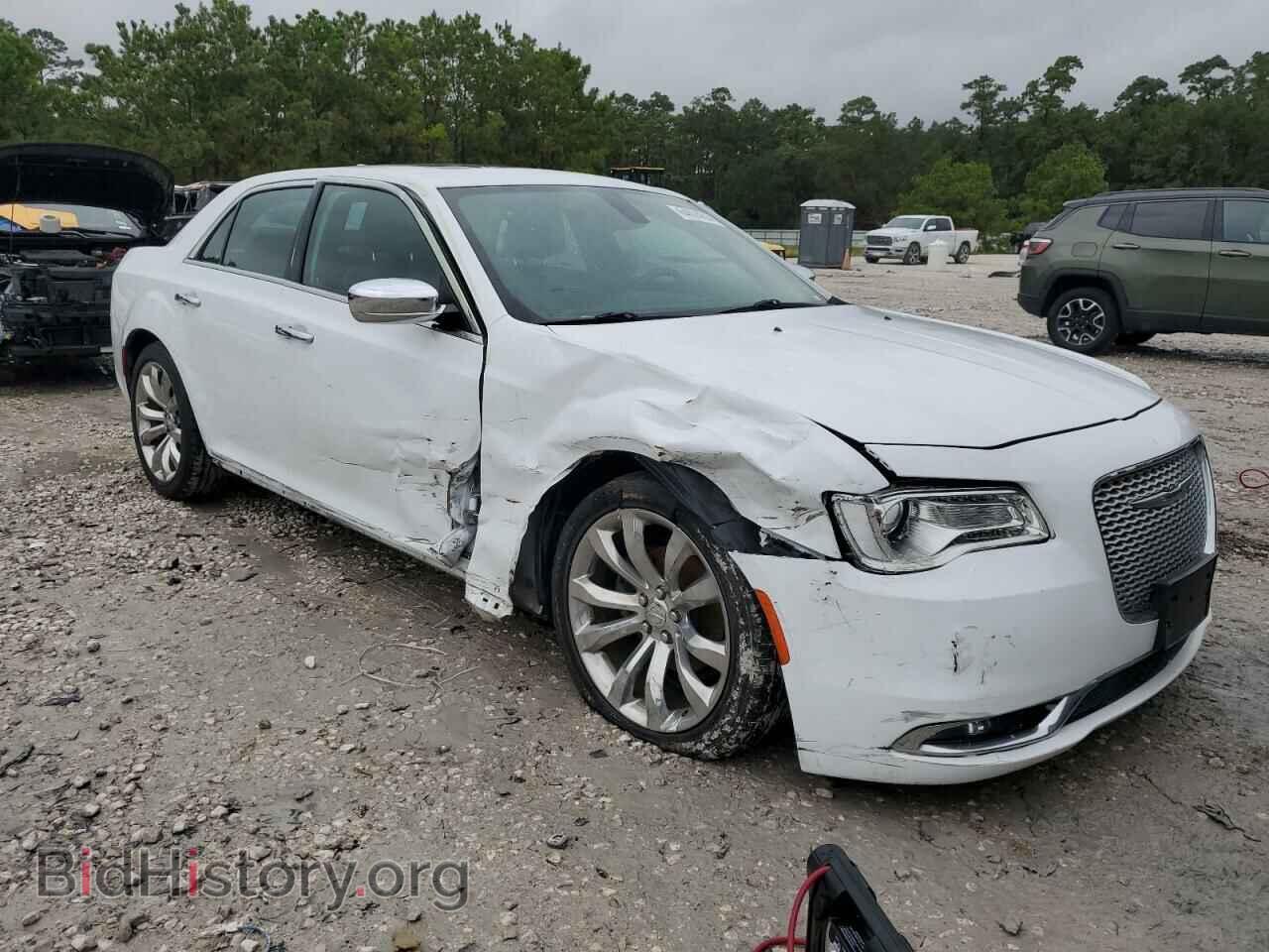 2019 CHRYSLER 300 - VIN: 2C3CCAEG8KH559931 - Фото 4