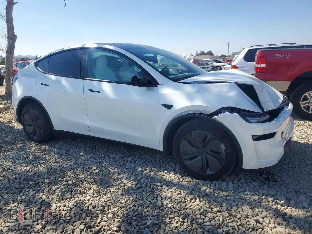 2026 TESLA MODEL Y - VIN: 7SAYGDED8TF670101 - Фото 4