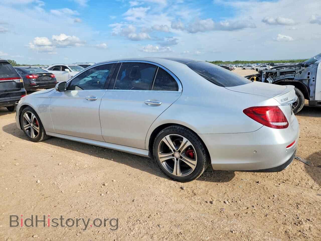 2017 MERCEDES-BENZ E-CLASS - VIN: WDDZF4KB0HA123921 - Фото 2