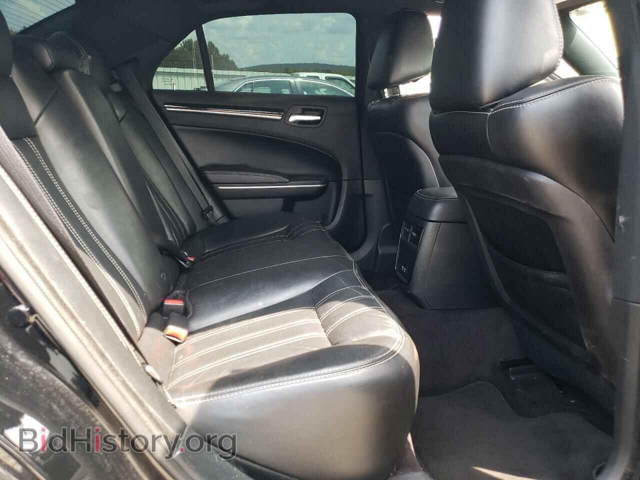 2019 CHRYSLER 300 - VIN: 2C3CCABG5KH538202 - Фото 10
